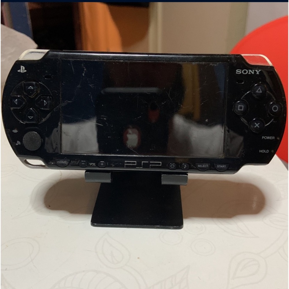 Psp 2 games and gameboy advance with 1 game